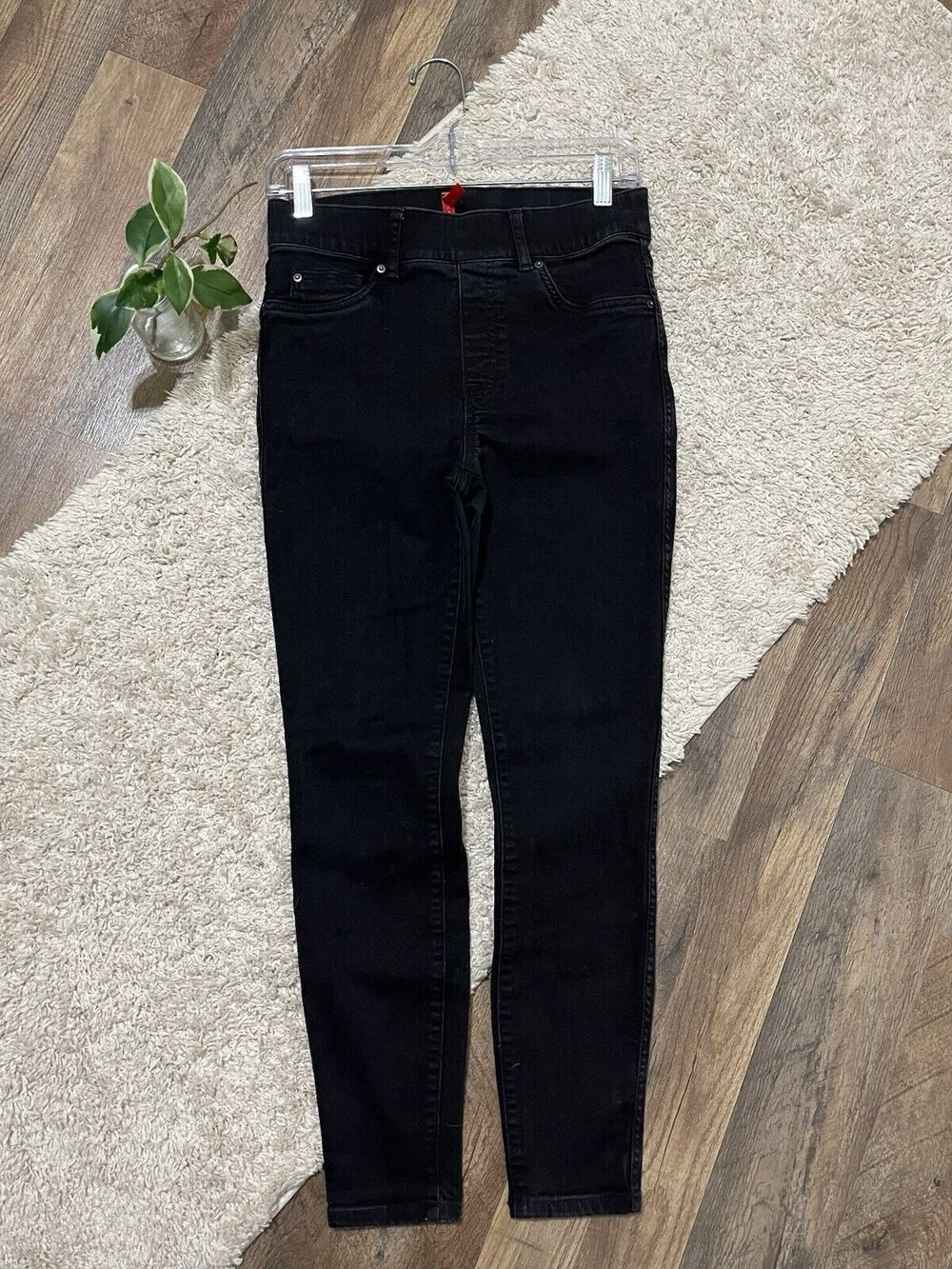 Spanx Size Small Black High Waisted Tummy Shaping Pull-On Jegging Skinny Jeans